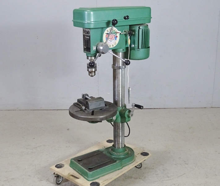 Pelarborrmaskin, Nova