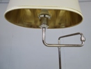 Golvlampa, metall, justerbar arm
