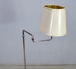 Golvlampa, metall, justerbar arm