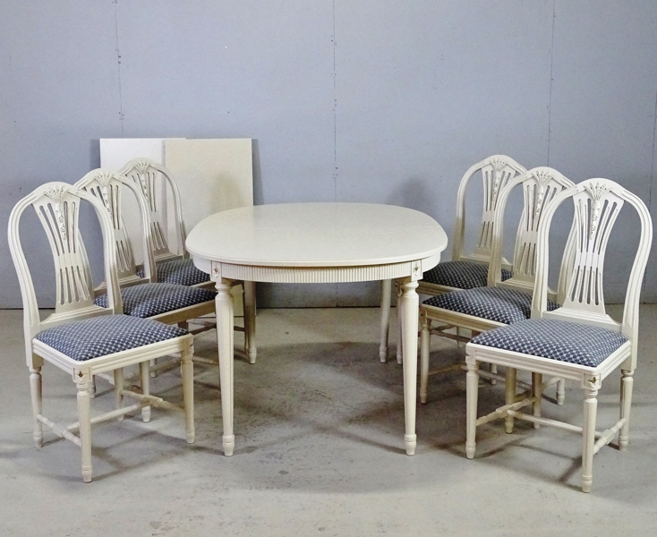 Matsalsmöbel, bord, 6 st. stolar samt 2 iläggsskivor, gustaviansk stil, 1900-talets andra hälft