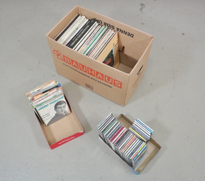 Parti vinylskivor samt CD-skivor