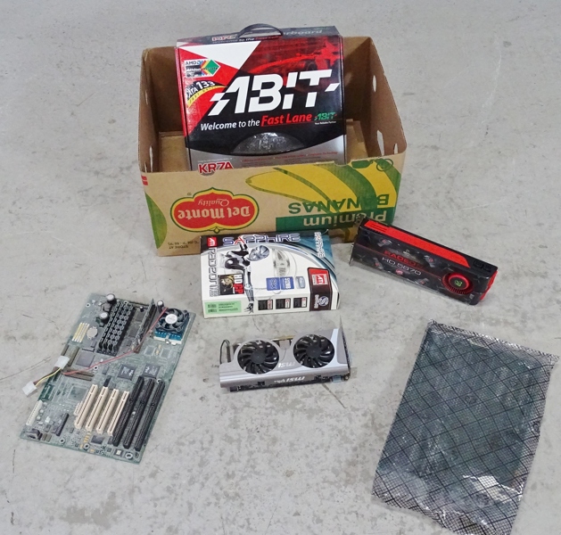 Parti datortillbehör, grafikkort m.m. 6 delar