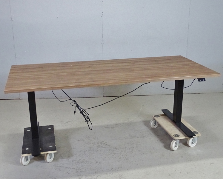 Skrivbord, ROL Ergo AB, höj- och sänkbart