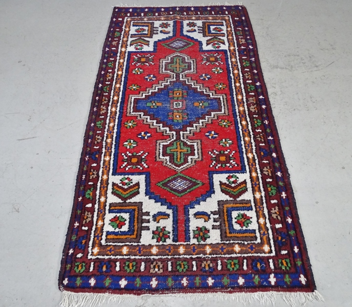 Handknuten matta, orientalisk