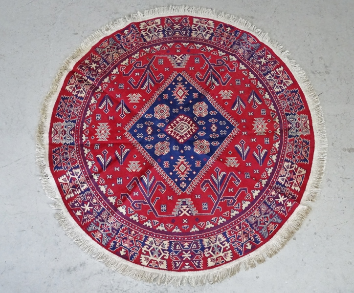 Maskinvävd matta, orientalisk