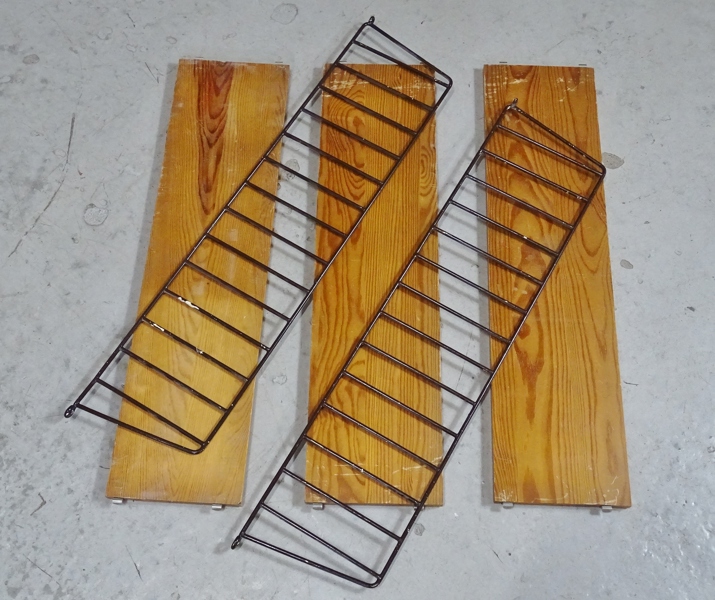 Vägghylla "Stringtyp" 1900-talets andra hälft