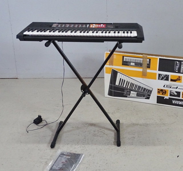 Keyboard med stativ, Yamaha, PRS-51