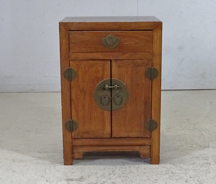 Sängbord med skåp och låda, Kinesisk stil, 1900-tal