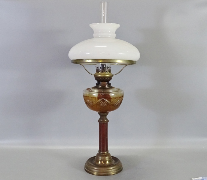 Fotogenlampa, mässing & träfot, 1900-tal