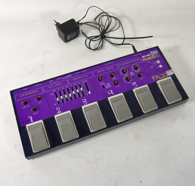 Multieffekt för bas, Ibanez