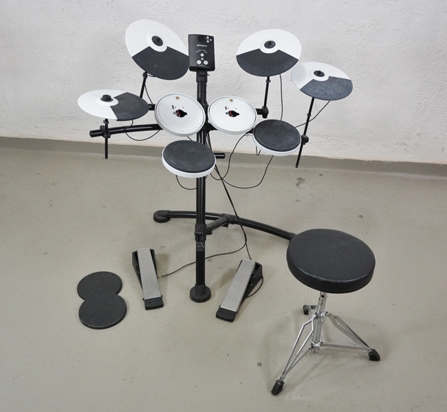 Trumset, digitalt, Roland