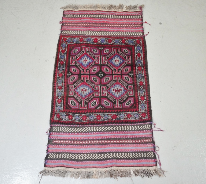 Matta, handknuten, ca 150*85 cm