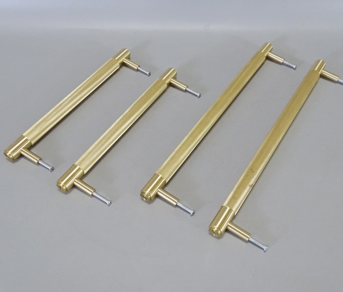 2+2 st handtag, Buster+Punch