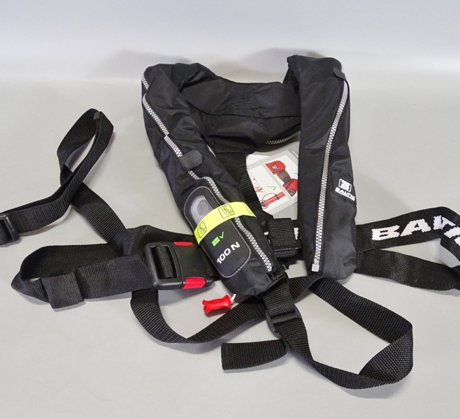 Räddningsväst, "Compact 100N Aut" Baltic Lifejackets Sweden
