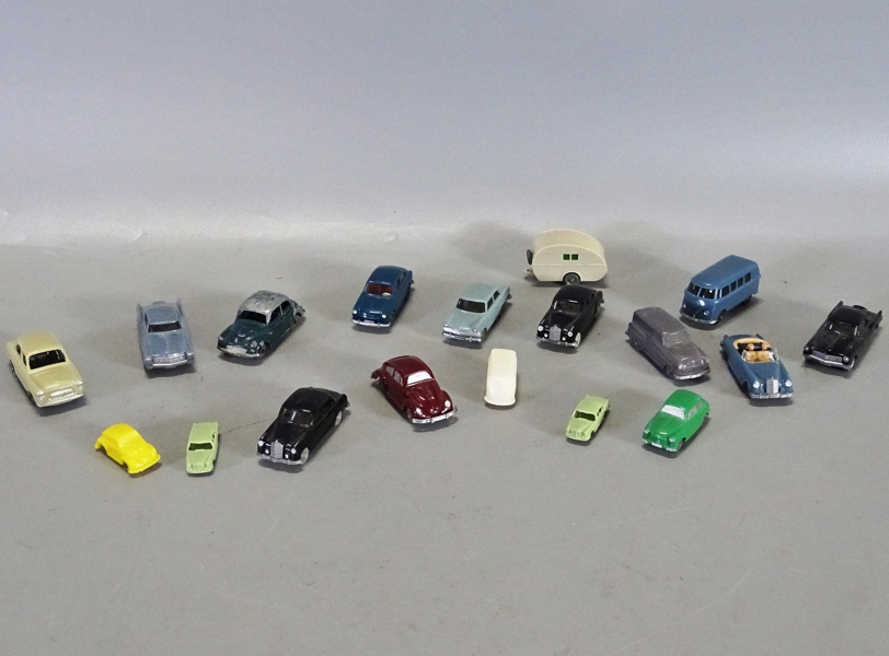 Parti bilmodeller, miniatyrer, mestadels Tyskland