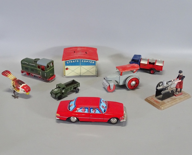 Parti äldre leksaker, 1900-talets mitt, bl. a. Tyskland