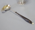 Såsslev samt pokal, silver, 1860 och 1922, bl. a. C.G. Hallberg