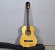 Akustisk gitarr med väska, Cataluna, SGN-C81
