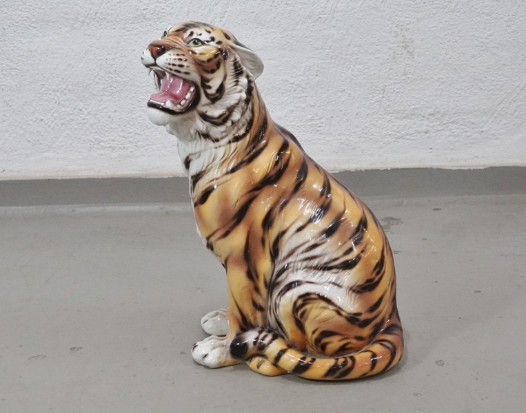Golvfigurin "Tiger" *TRASIG*