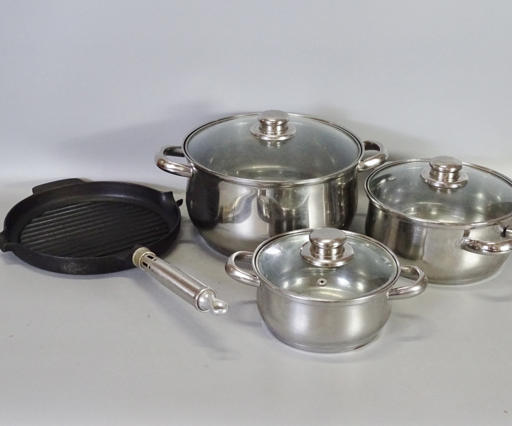 3 st kastruller samt grillpanna