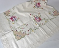 Bordsduk, med broderi