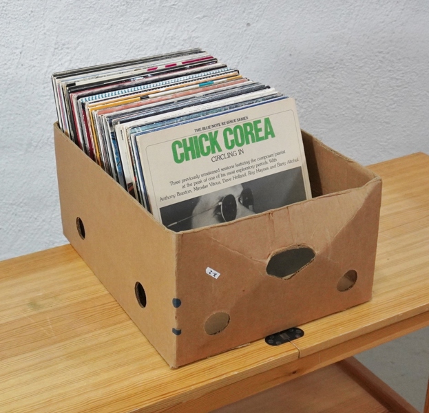 Parti vinylskivor, LP, mestadels jazz