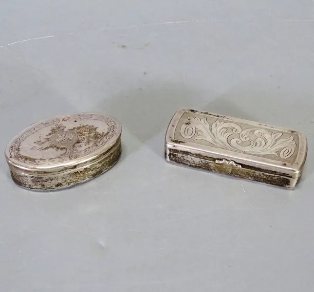 2 st. snusdosor, silver, 1900-talets första hälft