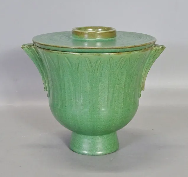 Uppsatsvas, Arthur Percy, Upsala-Ekeby, daterad 1931