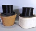 2 st. cylinder-/stormhatt, Paul U. Bergström samt A.F. Bodecker, Stockholm, Sverige, 1900-talets första hälft