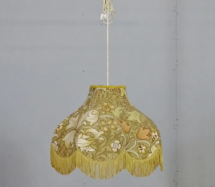 Taklampa/lampskärm, "Golden Lily"