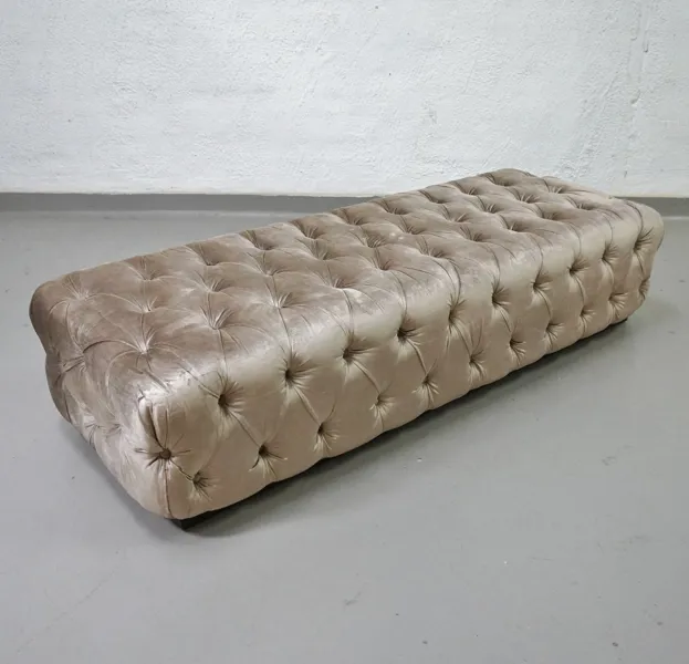 Sittpuff/bänk, Ascensión Latorre
