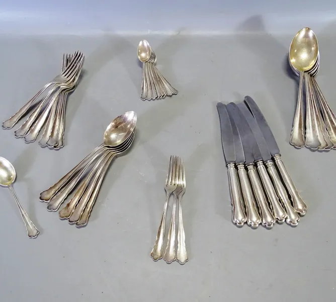 Bestick, silver, 35 st, Chippendale