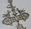 2 st väggsmycken, metall, 1900-tal
