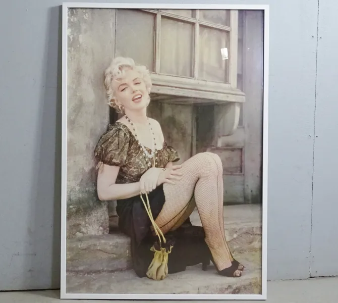 Affisch, ramad "Marilyn Monroe: Netstockings" utgiven av Wizard & Genius, 1984