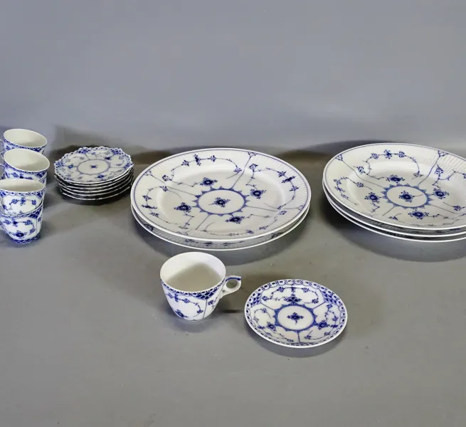 Diverse porslin, Musselmalet, Royal Copenhagen, Danmark, 1900-tal