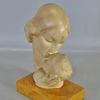 Skulptur uppmonterad på träsockel "Madonna och barn" Art Deco, 1900-talets första hälft, oidentifierad konstnär