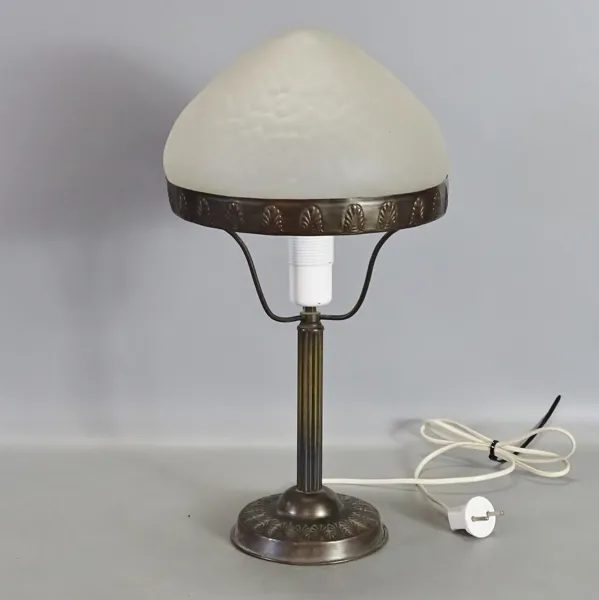 Bordslampa "Strindbergstyp" 1900-tal