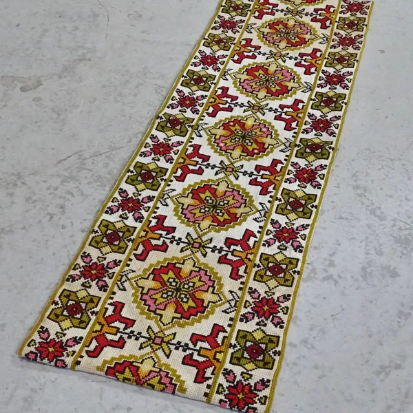 Löpare/Vepa, Allmogestil, 1900-tal
