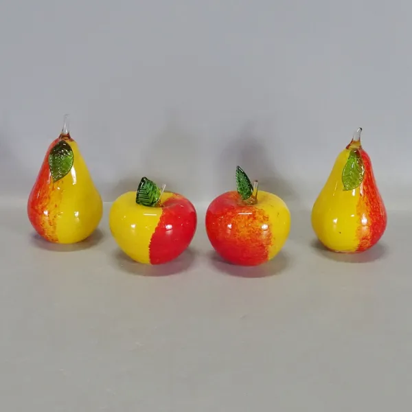 4 st. glasskulpturer "Glasfrukter" Rejmyre, 1900-talets andra hälft