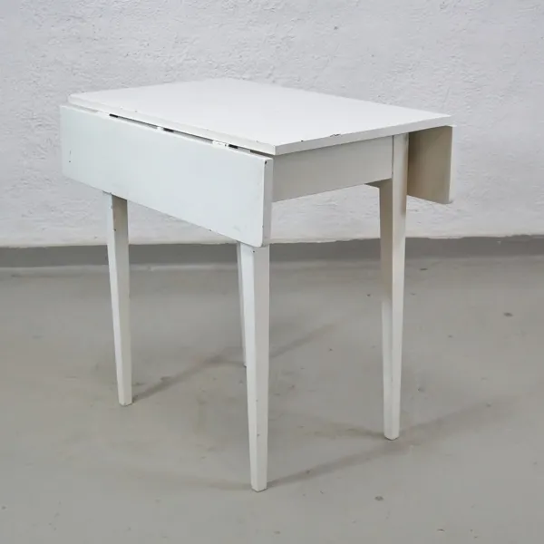 Klaffbord, 1900-tal, vitmålat