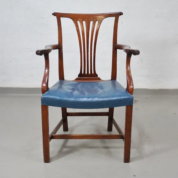 Karmstol, Georg III-stil, 1900-tal