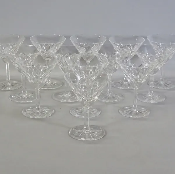 13 st. cocktailglas, möjligen "Bror" Kosta Boda, 19/2000-tal