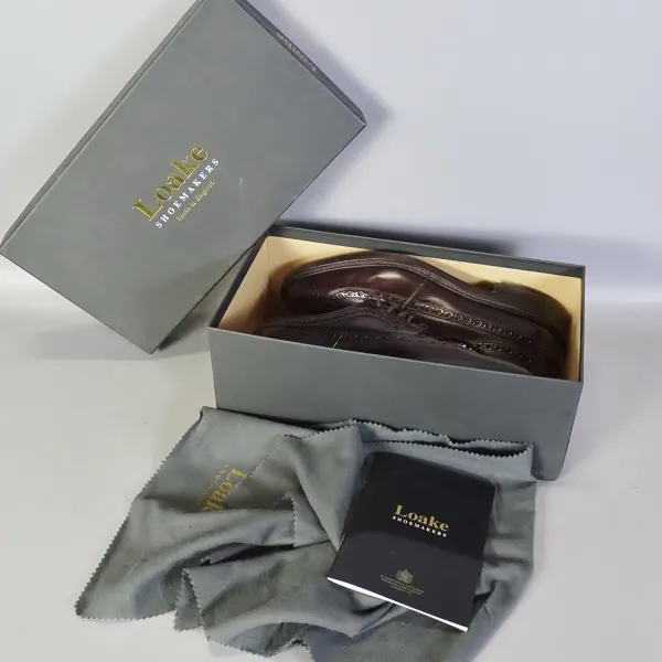 1 par skor "Royal oxblood" Loake shoemakers, England