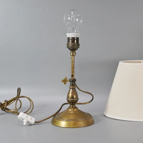 Bordslampa, mässing, 1900-tal