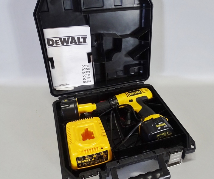 Skruvdragare Dewalt, DC756