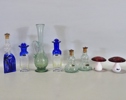 Parti figuriner, flaskor samt vas, Stockholms Glasbruk, Skansen, 8 delar