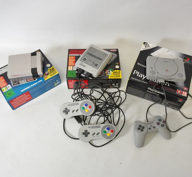 3 st Mini TV-spel, Nintendo / Sony