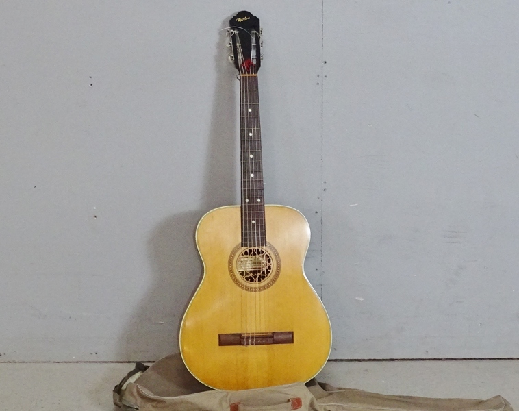 Akustisk gitarr, Bjärton
