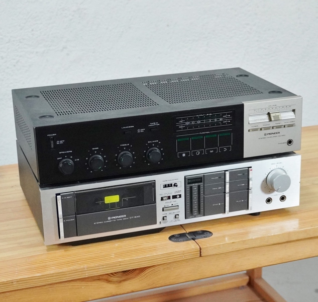 Förstärkare samt kassettbandspelare, Pioneer