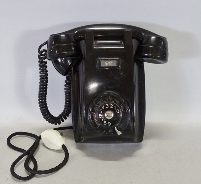 Väggtelefon, LM Ericsson, 1900-talets mitt